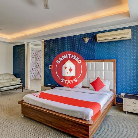 Hôtel Oyo 71042 Sahara Estate à Gorakhpur Extérieur photo