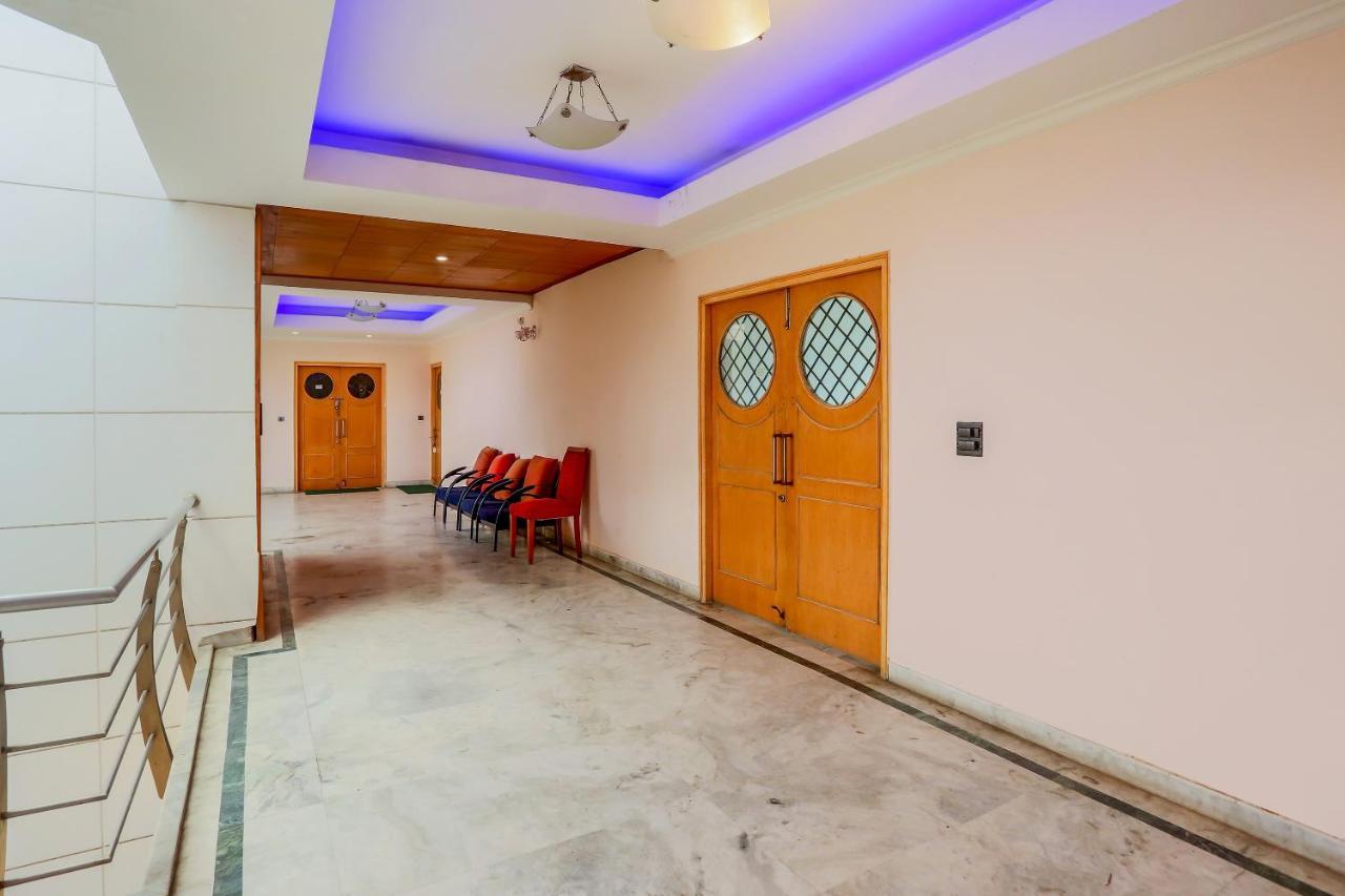 Hôtel Oyo 71042 Sahara Estate à Gorakhpur Extérieur photo